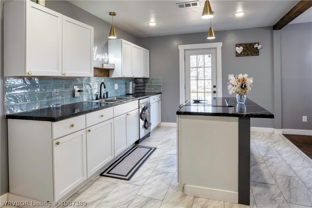 property viewer photo 9