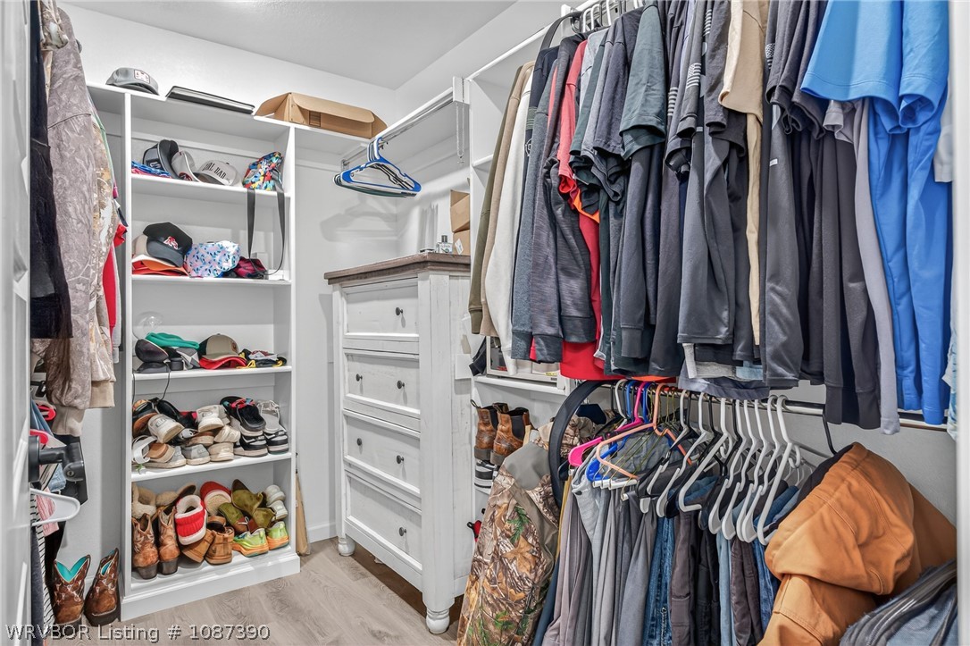 property viewer photo 24