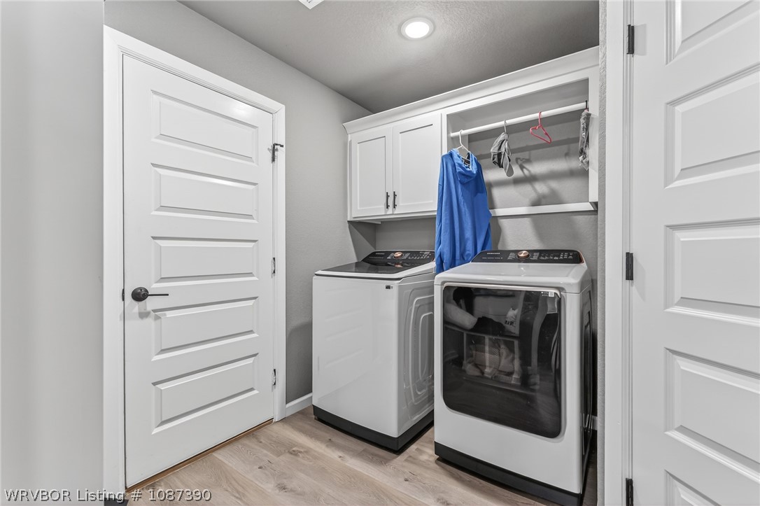 property viewer photo 31