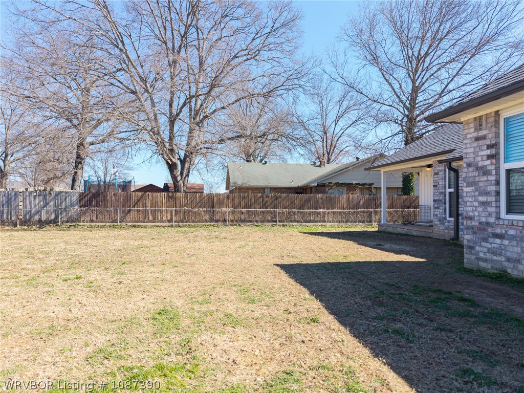 property viewer photo 35