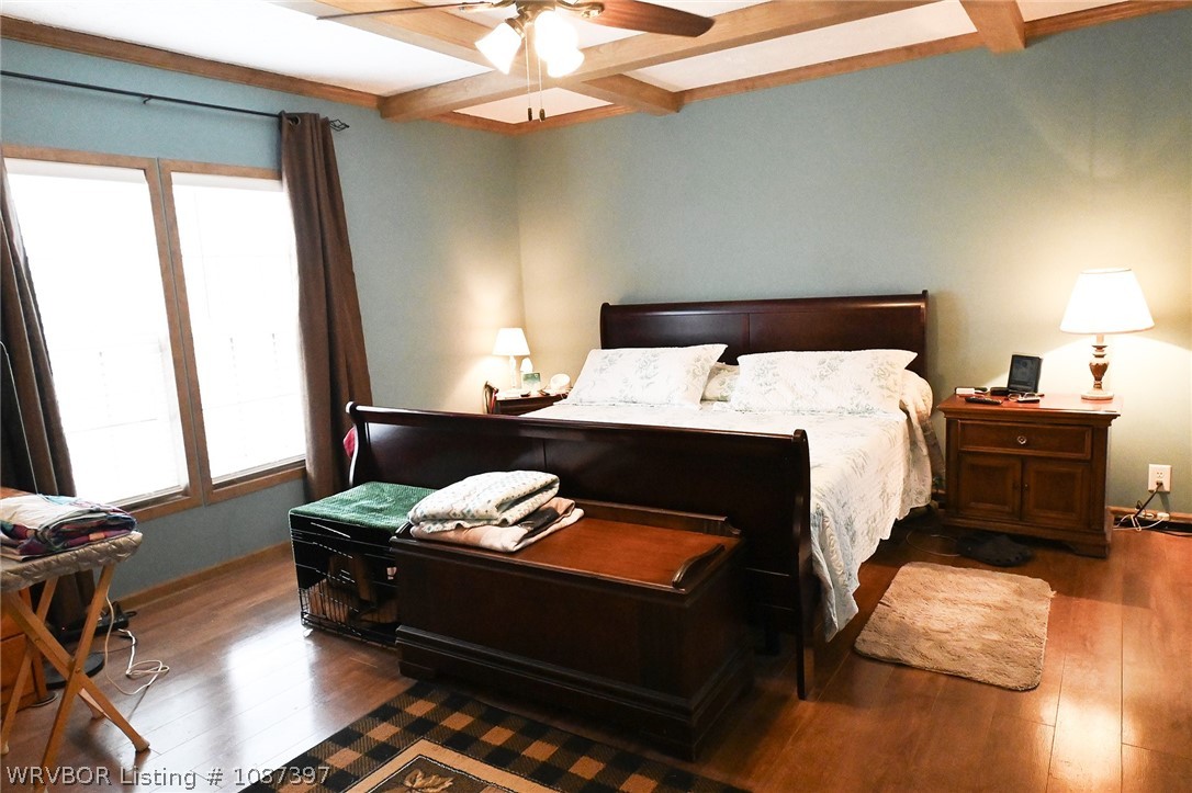 main property photo 25