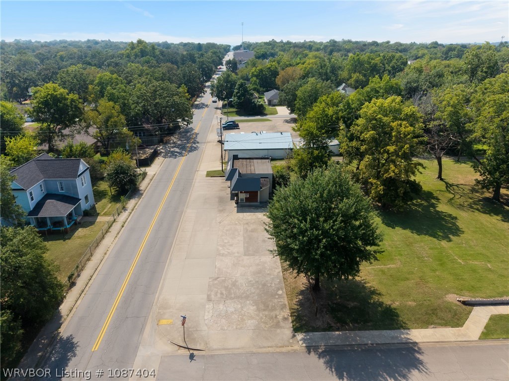 main property photo 11