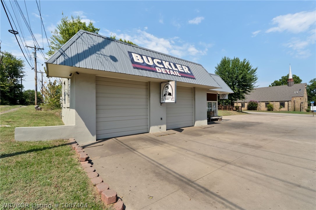 main property photo 3