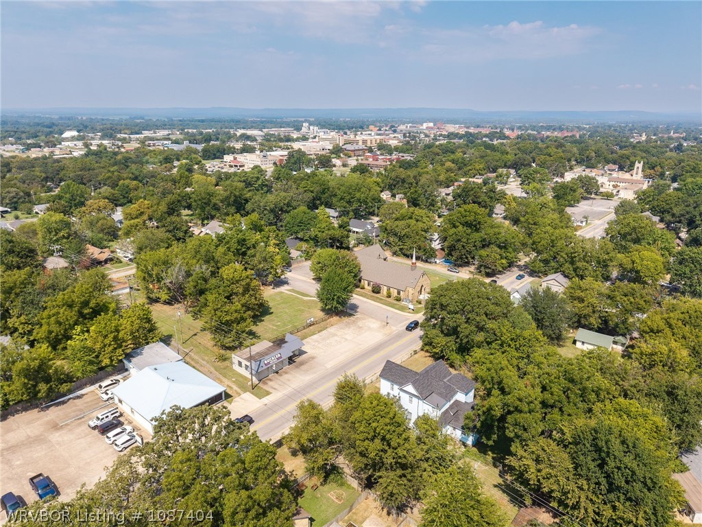 main property photo 6