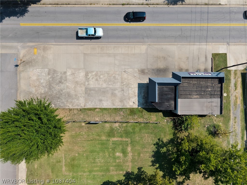 main property photo 7