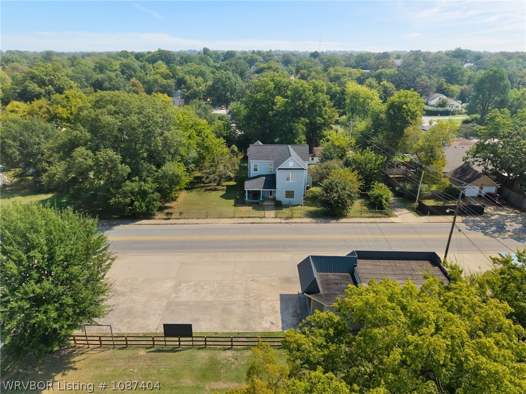 main property photo 9