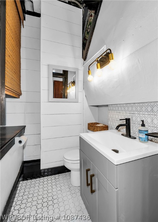 main property photo 25