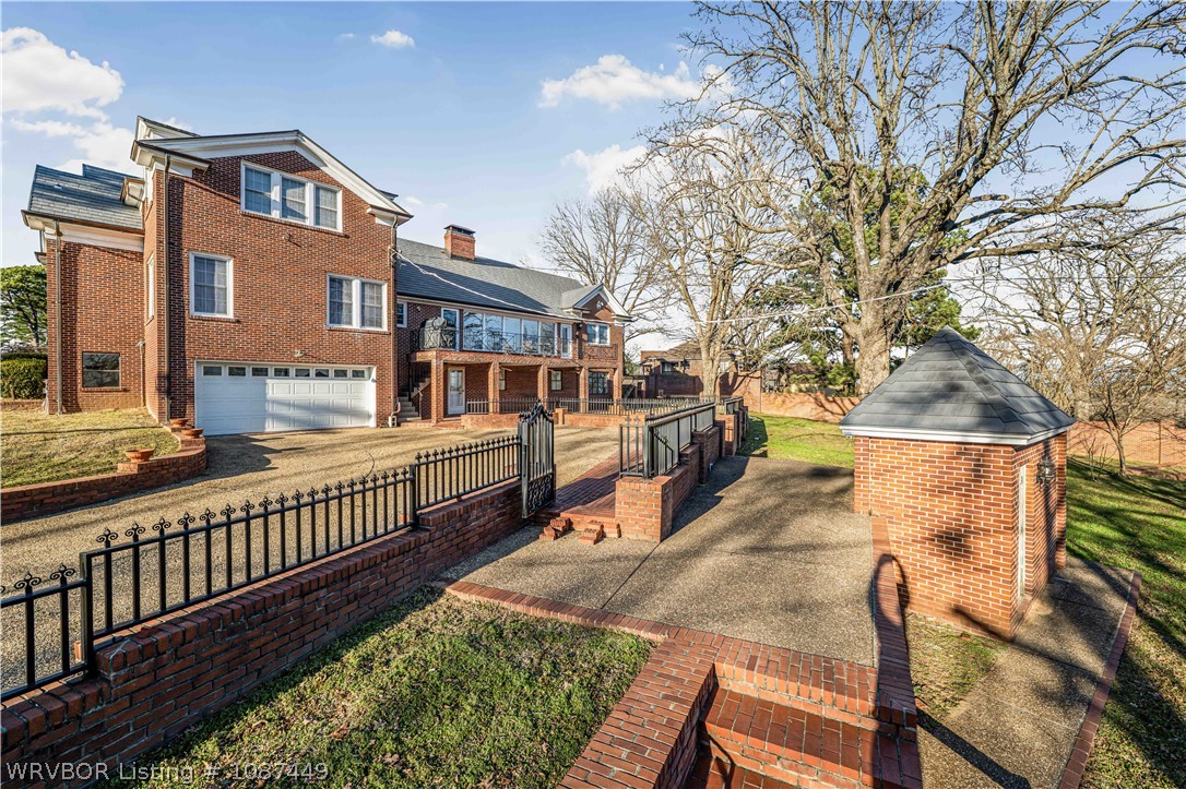 main property photo 42