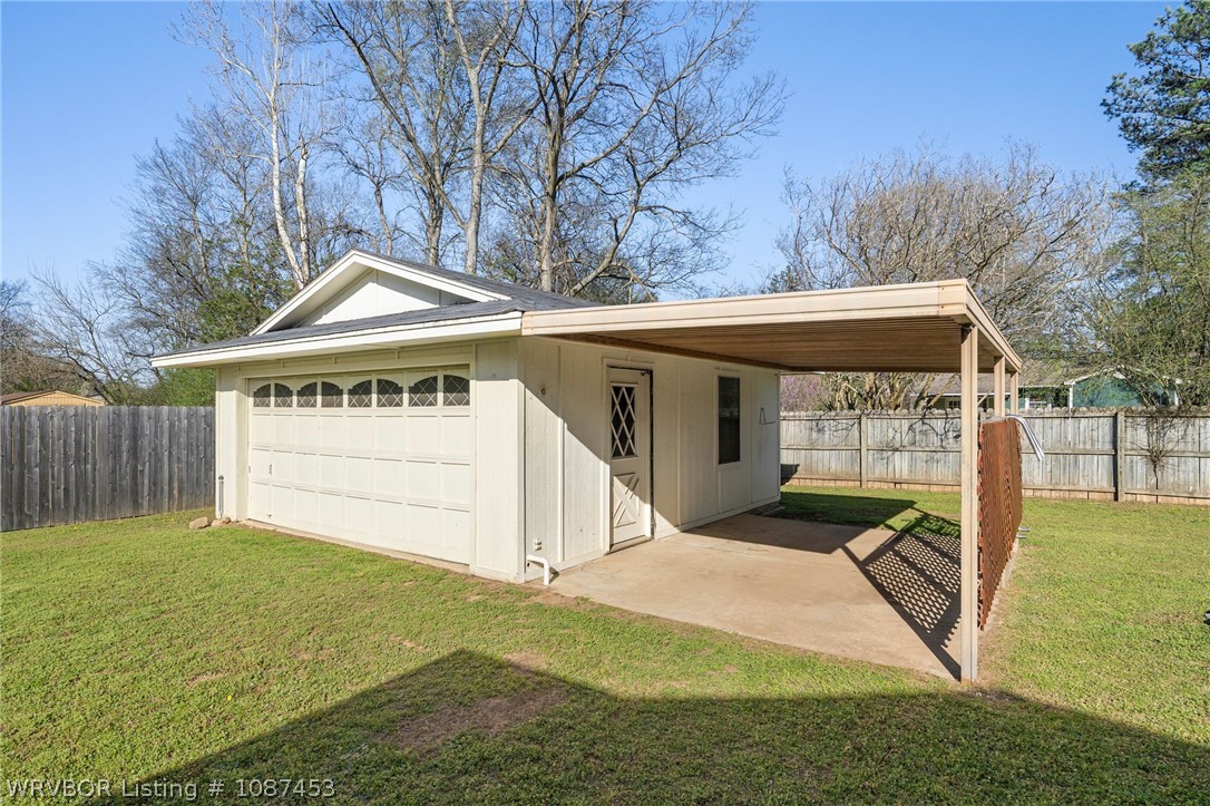 main property photo 5