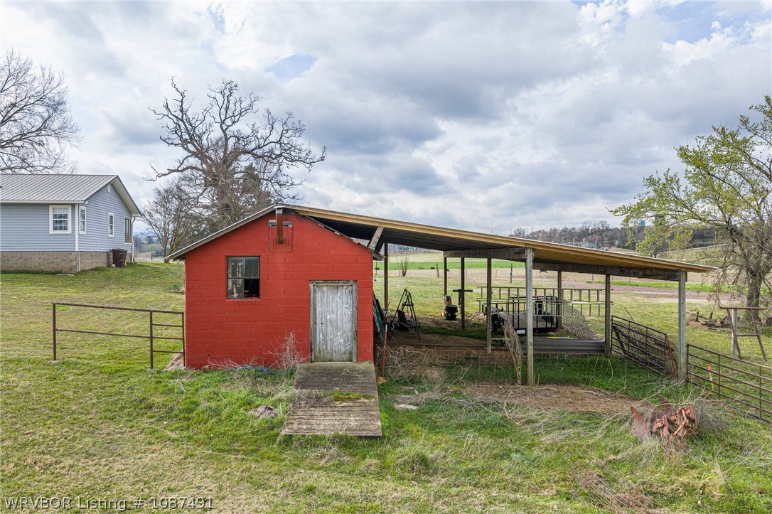 main property photo 41