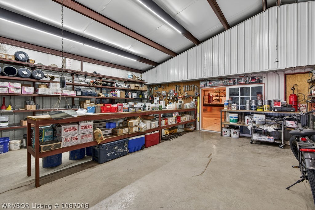 main property photo 40