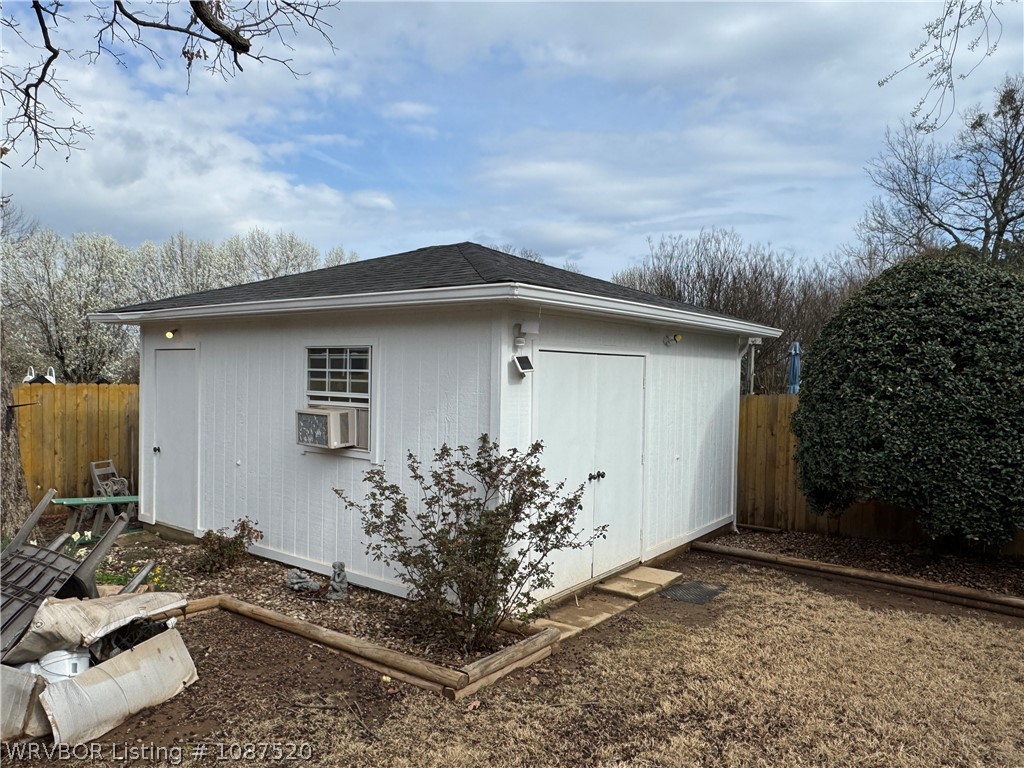 property viewer photo 2