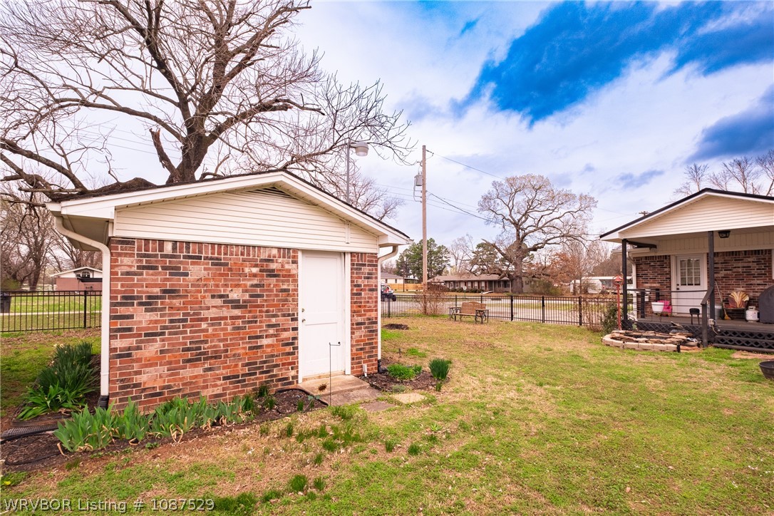 main property photo 23
