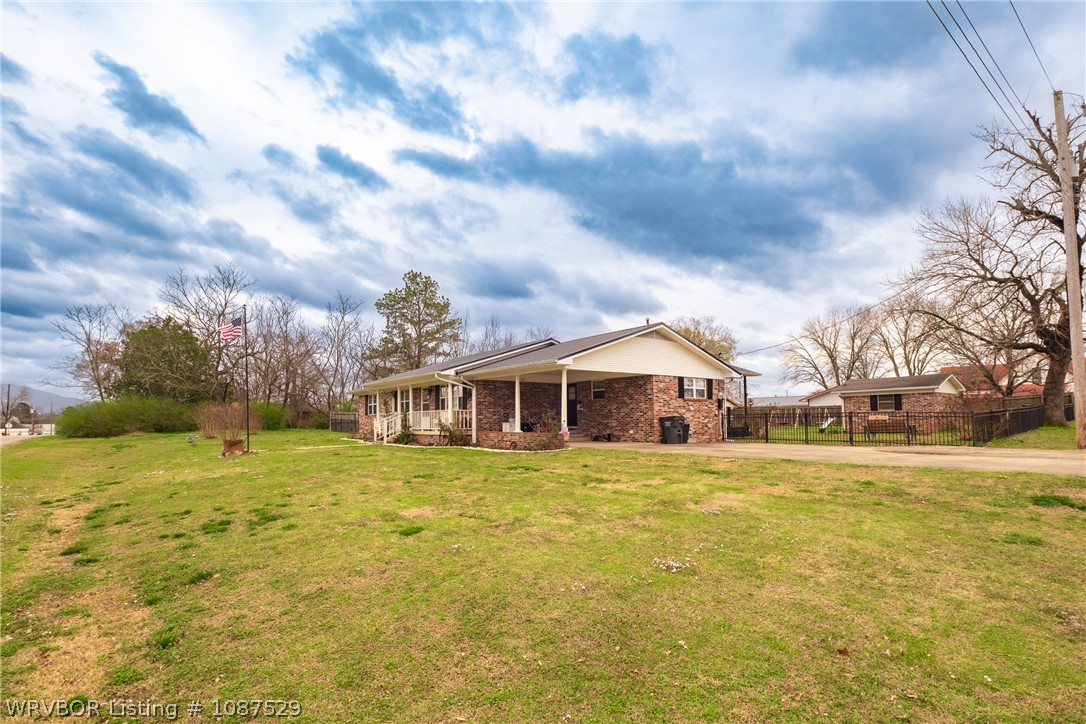 main property photo 27