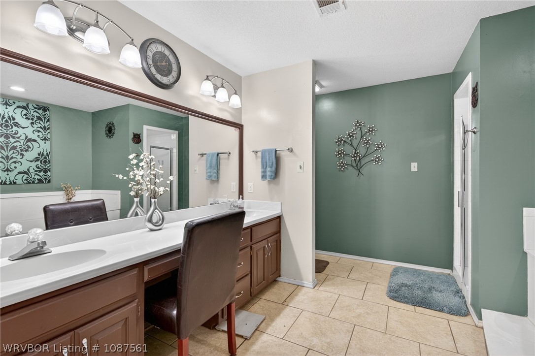 property viewer photo 18