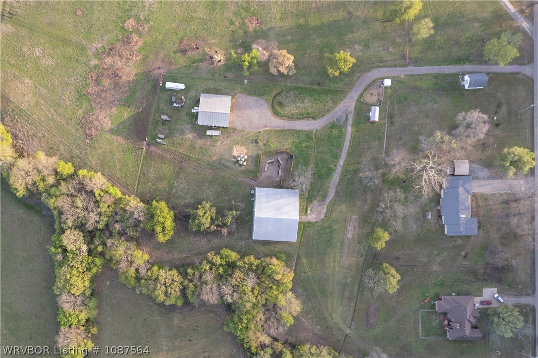 main property photo 33