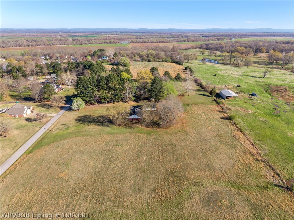 main property photo 37