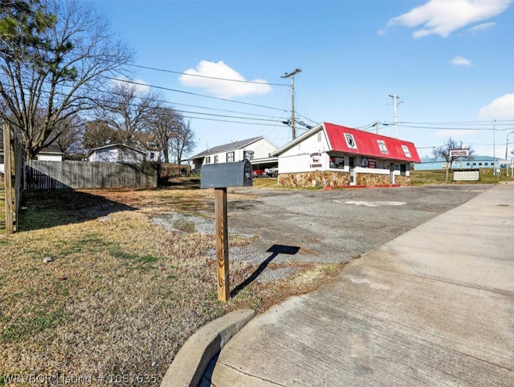 main property photo 10