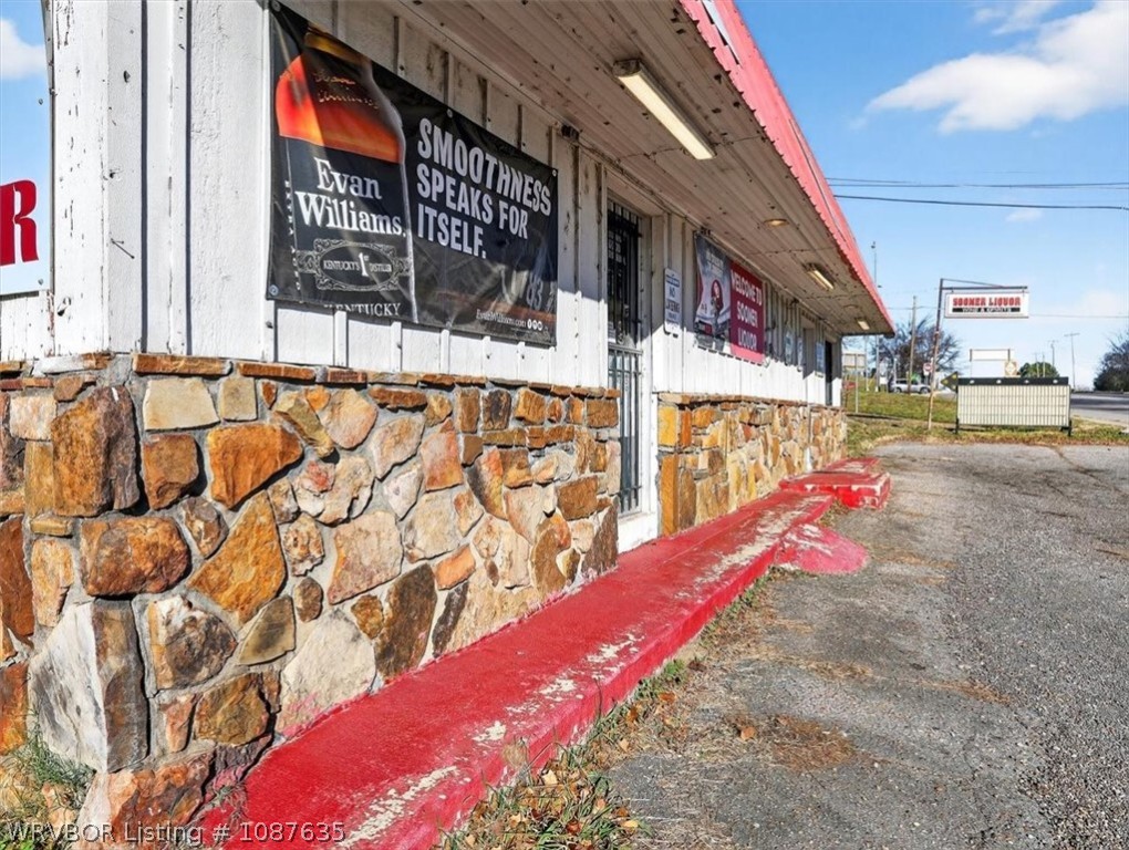 main property photo 6