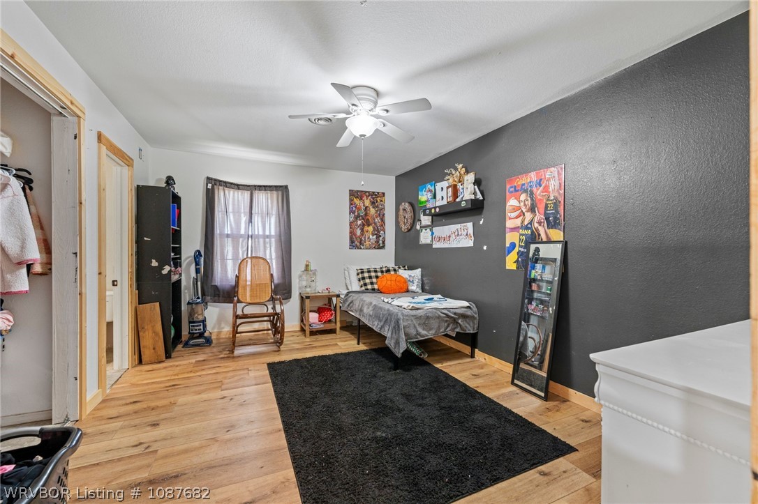 property viewer photo 19