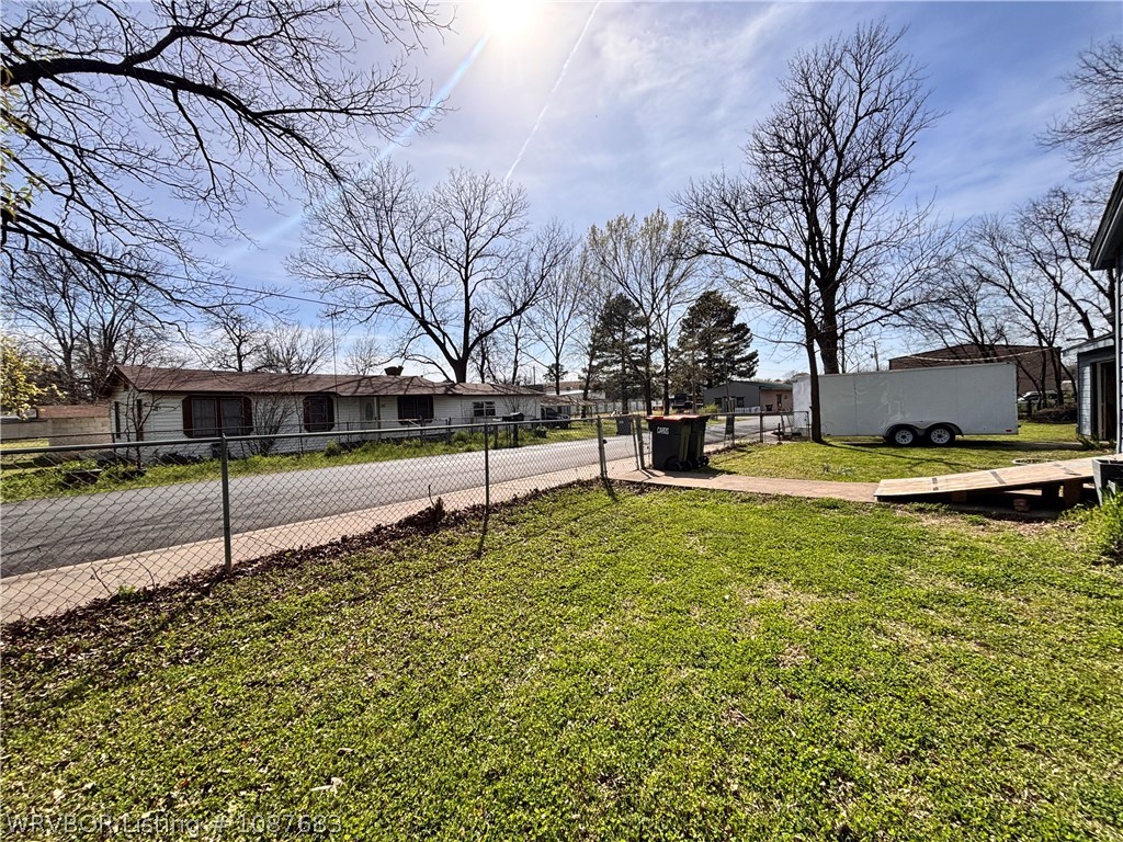 main property photo 27