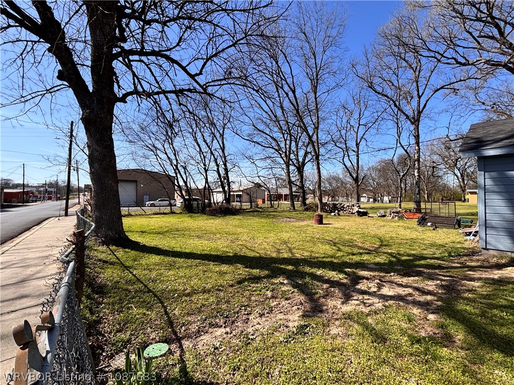 main property photo 32