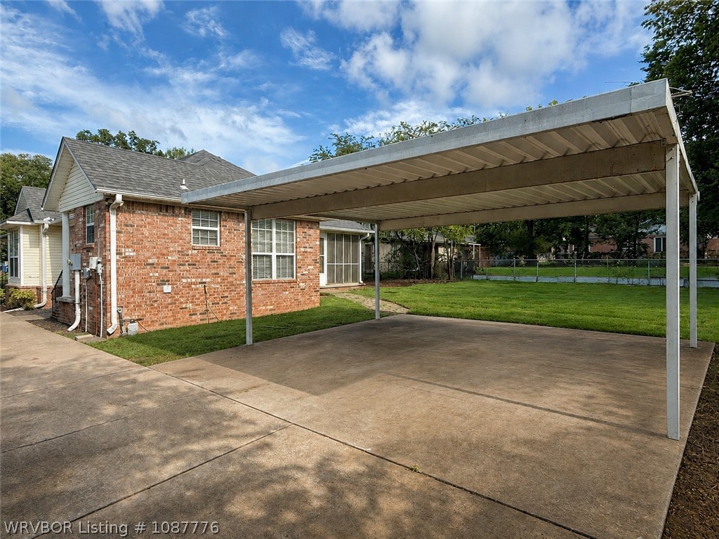main property photo 24