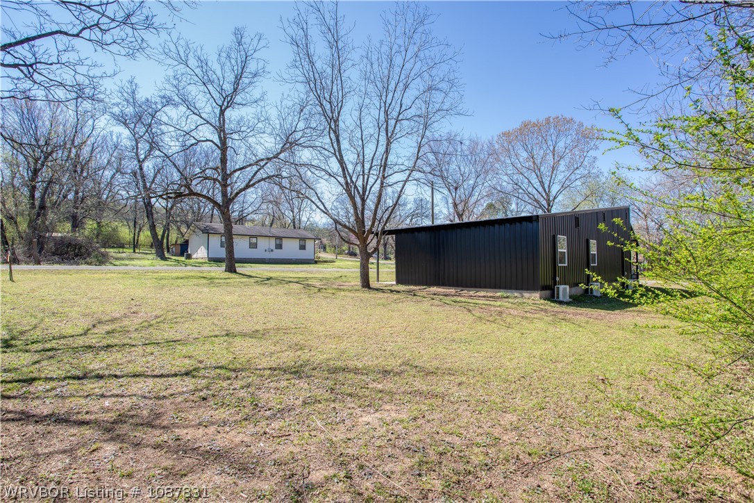 main property photo 18