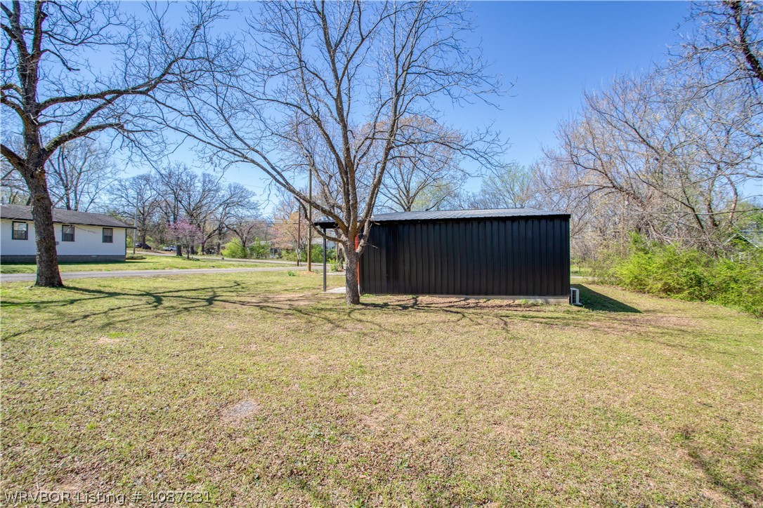 main property photo 19