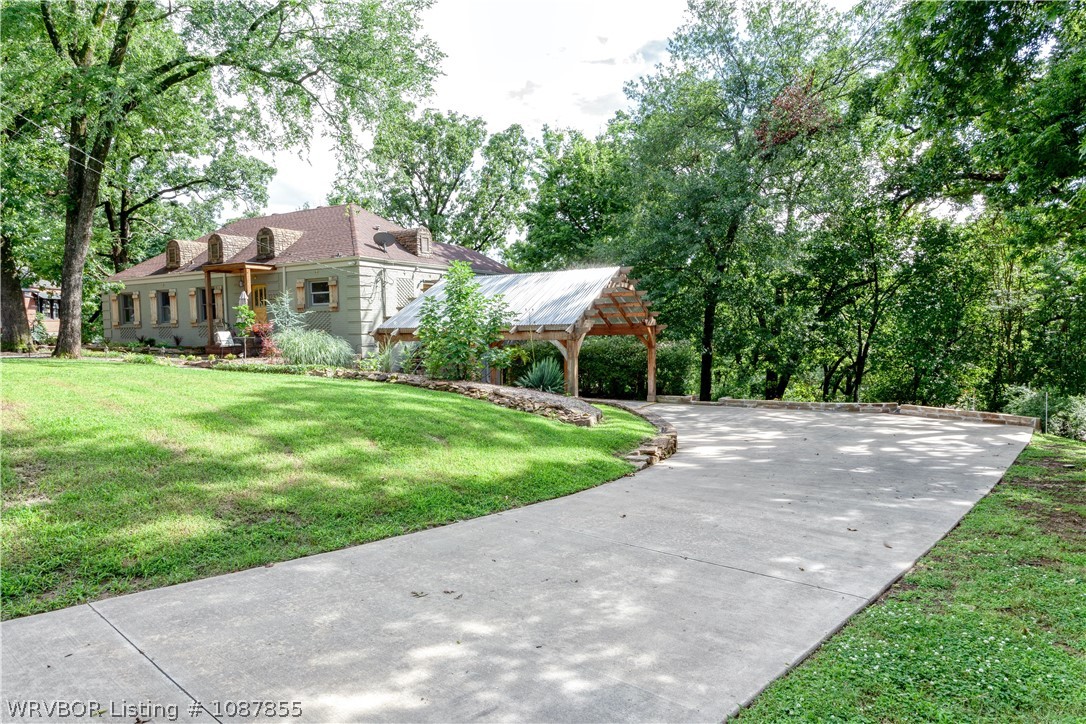 main property photo 12