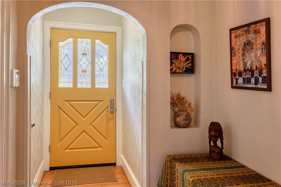 main property photo 14