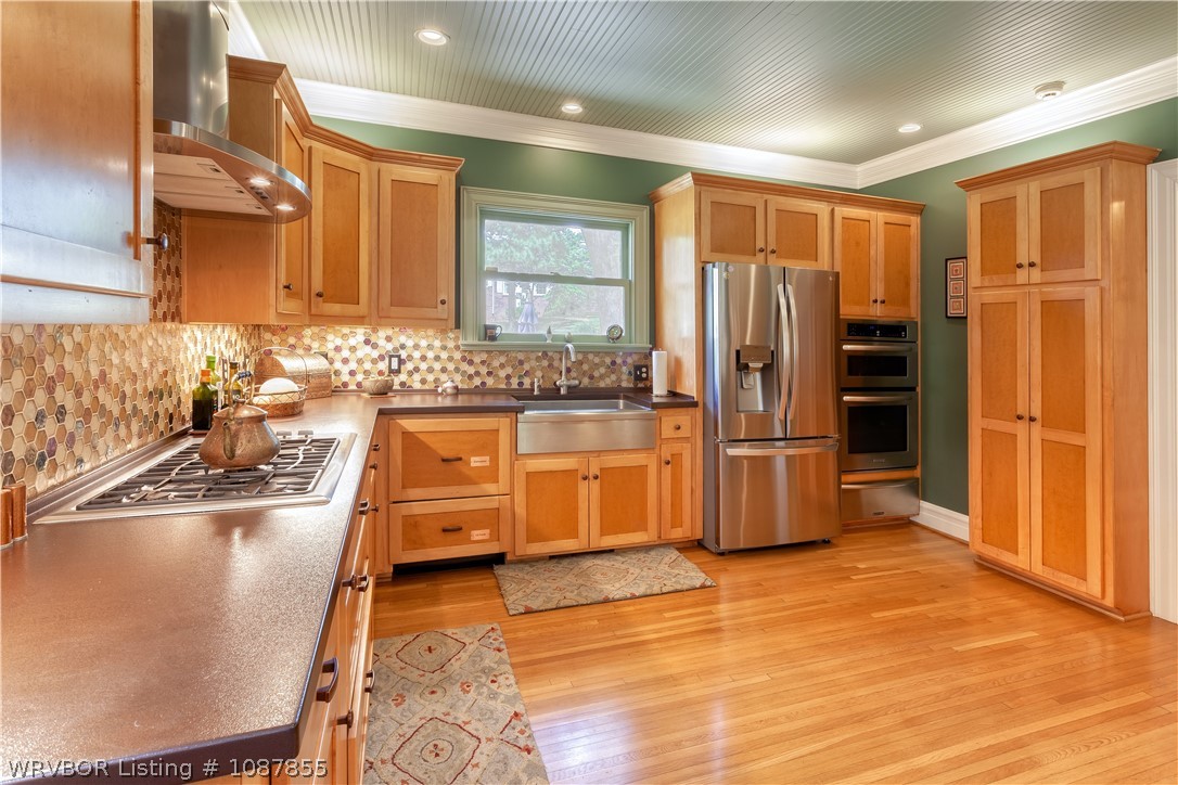 main property photo 17