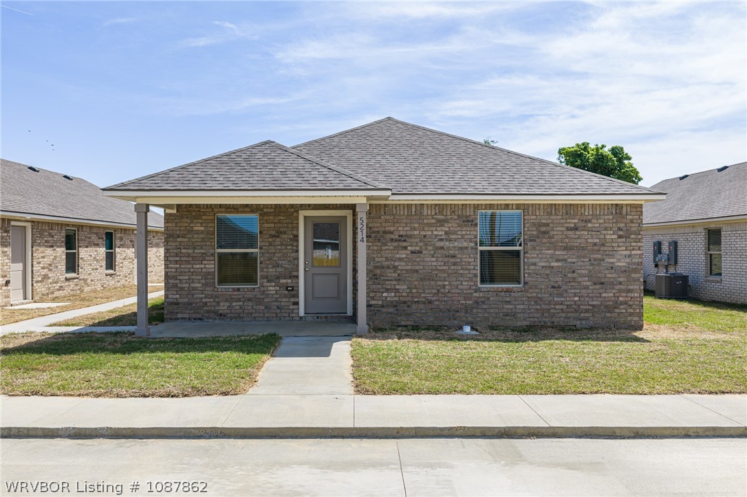 main property photo 38