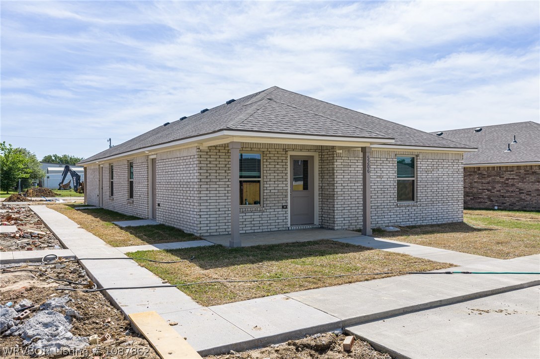 main property photo 51