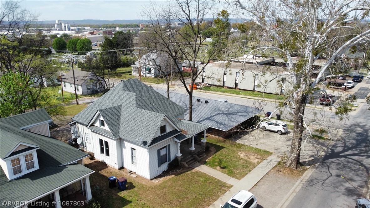 main property photo 6
