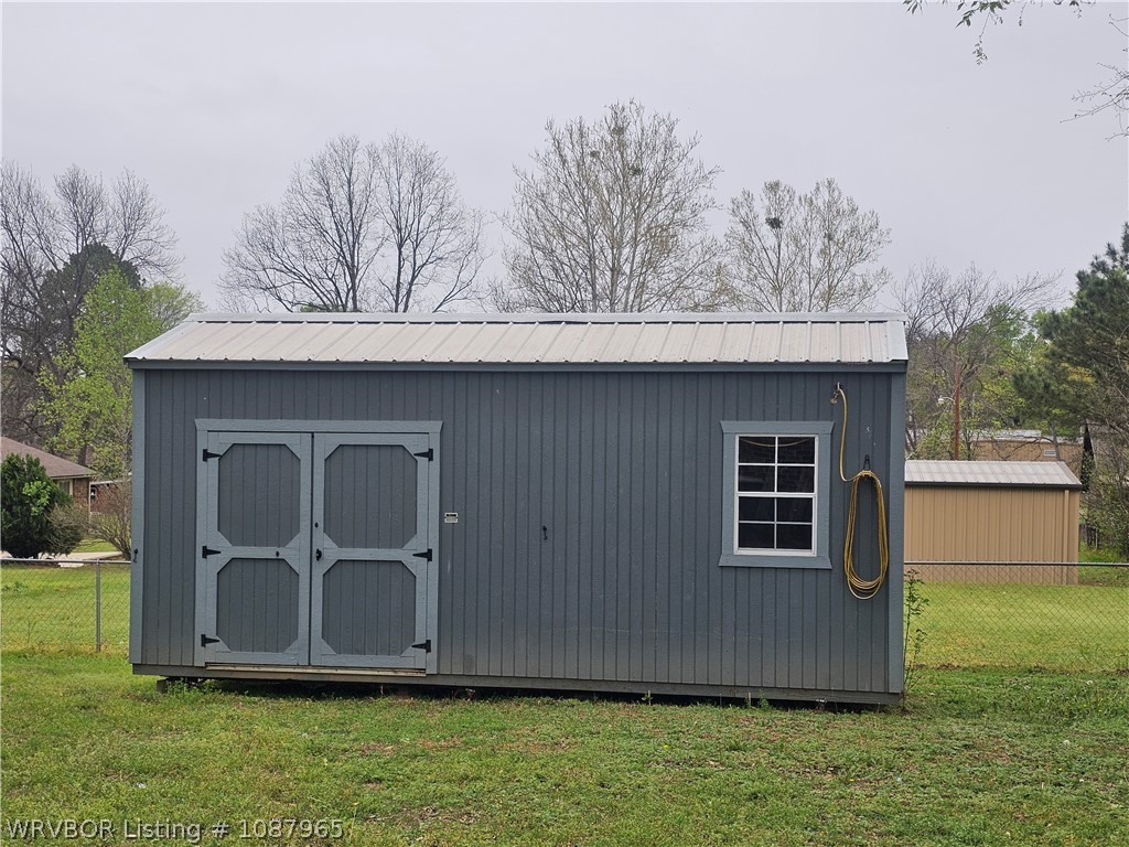 main property photo 25