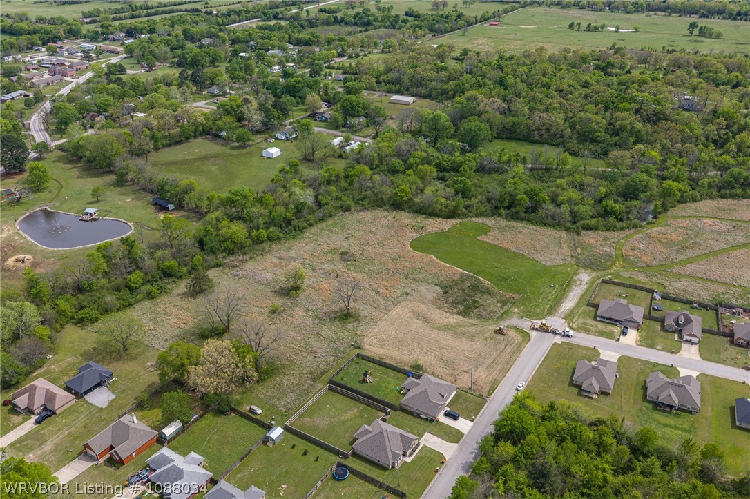 main property photo 10