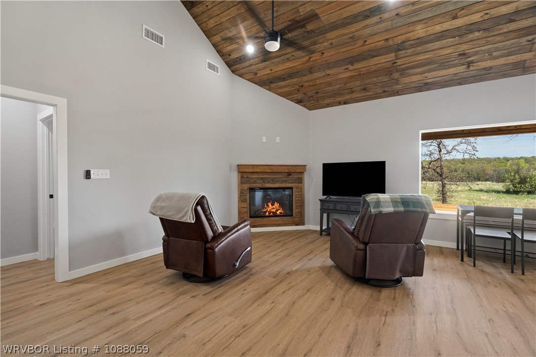 property viewer photo 10
