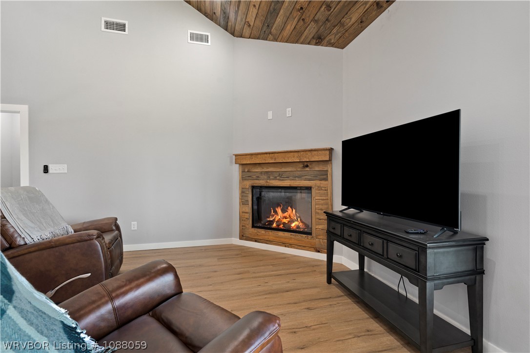 property viewer photo 11