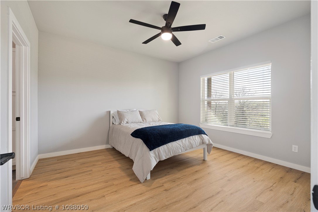 property viewer photo 13