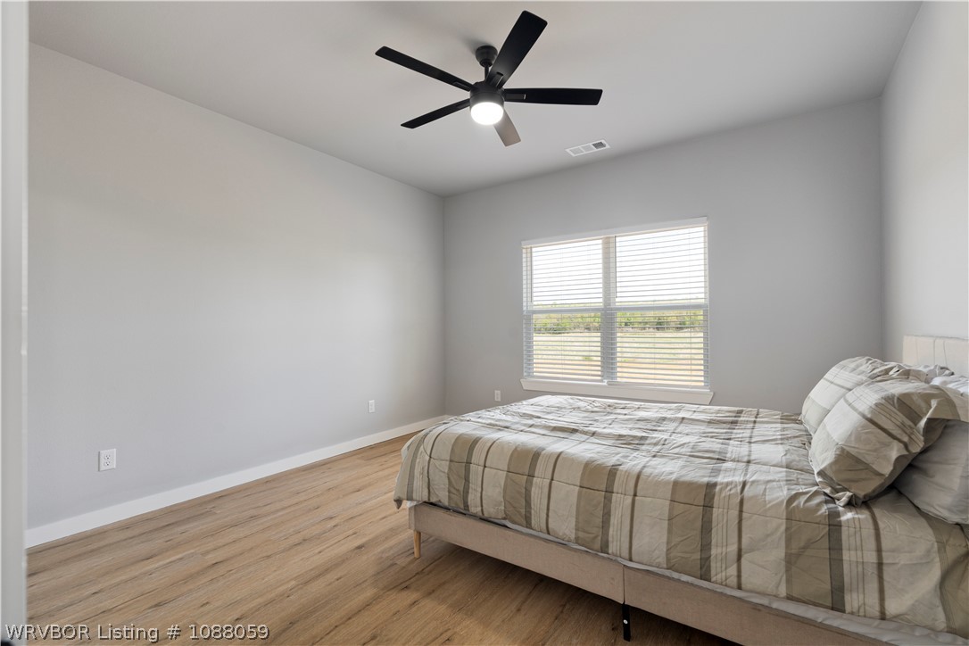 property viewer photo 18