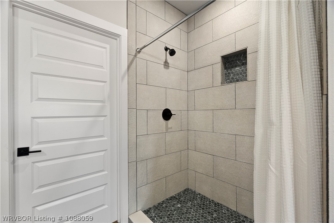 property viewer photo 20