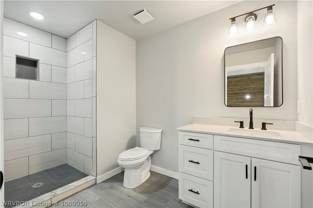 property viewer photo 24