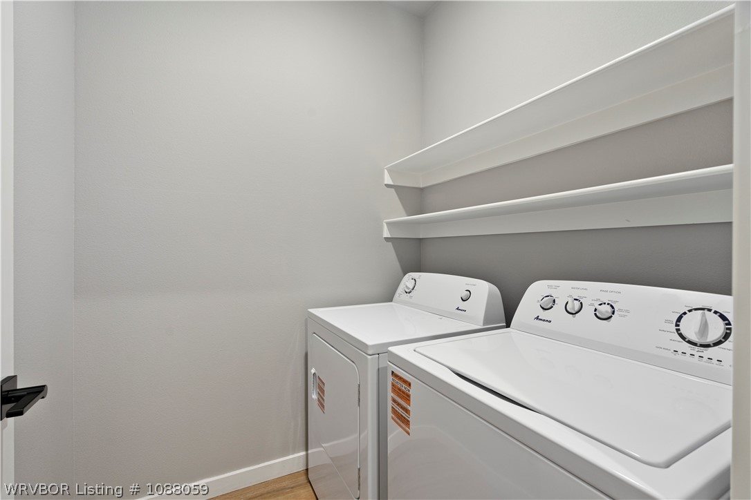 property viewer photo 27