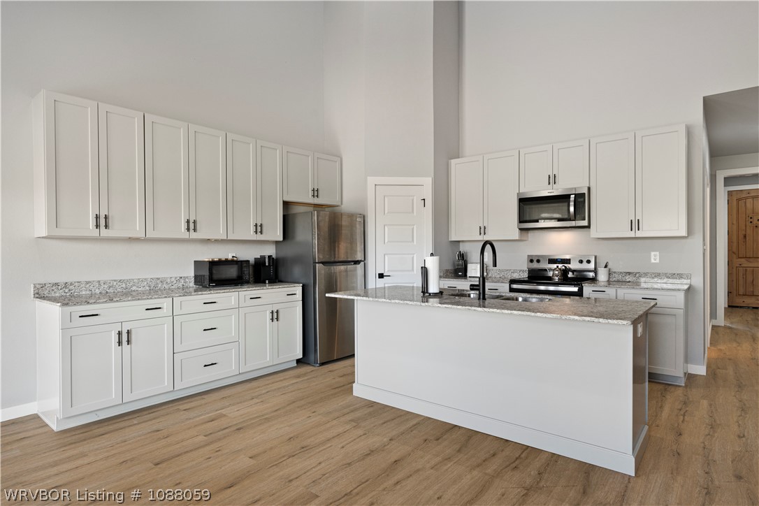 property viewer photo 5