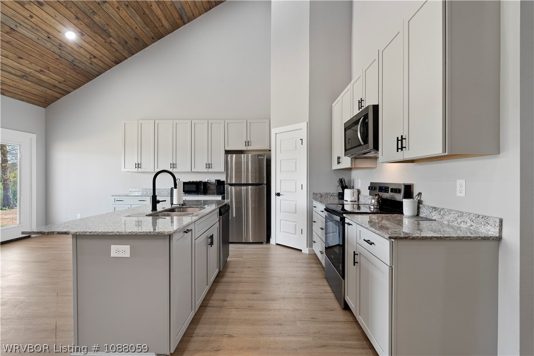 property viewer photo 7
