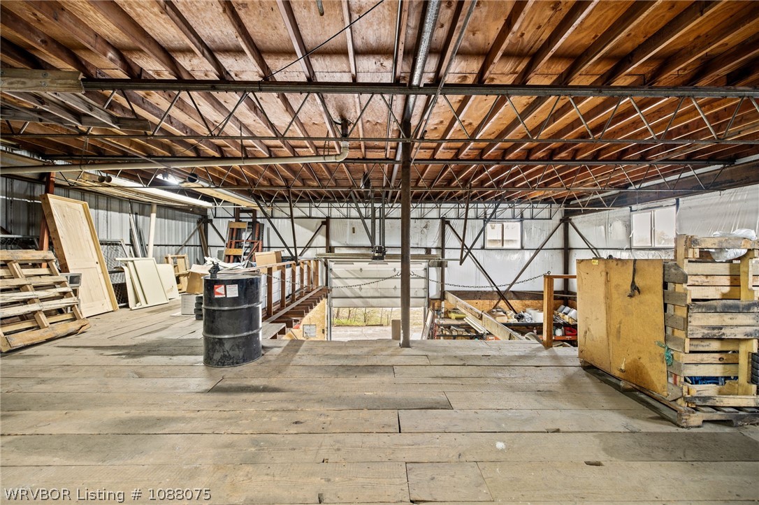 main property photo 34