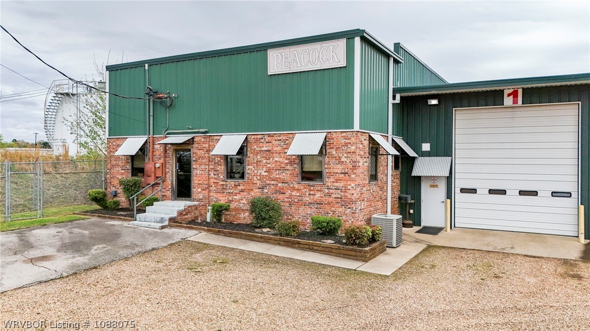 main property photo 6