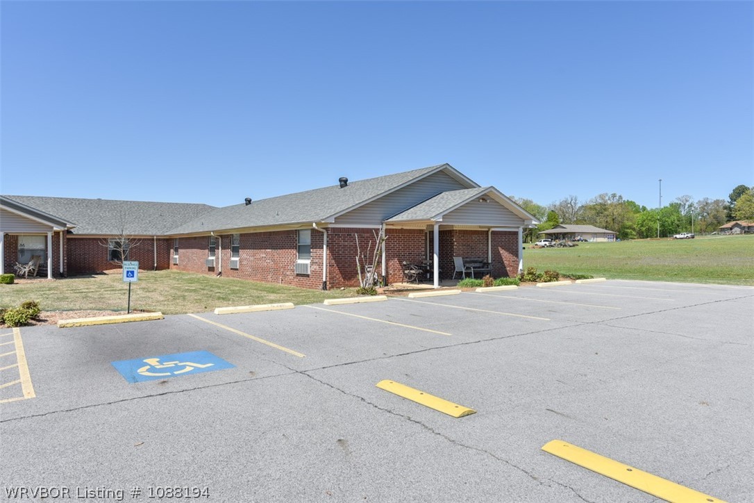 main property photo 8