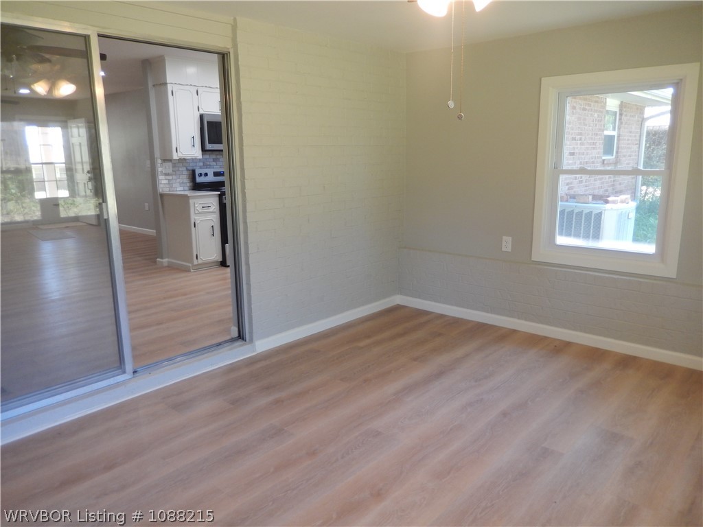 property viewer photo 15